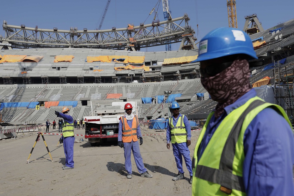 قطر تستكمل استعداداتها للمونديال بعمال بدون أجور
