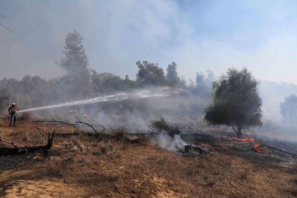 البالونات الفلسطينية الحارقة تلحق أضرارا بمزارع إسرائليلية عدة