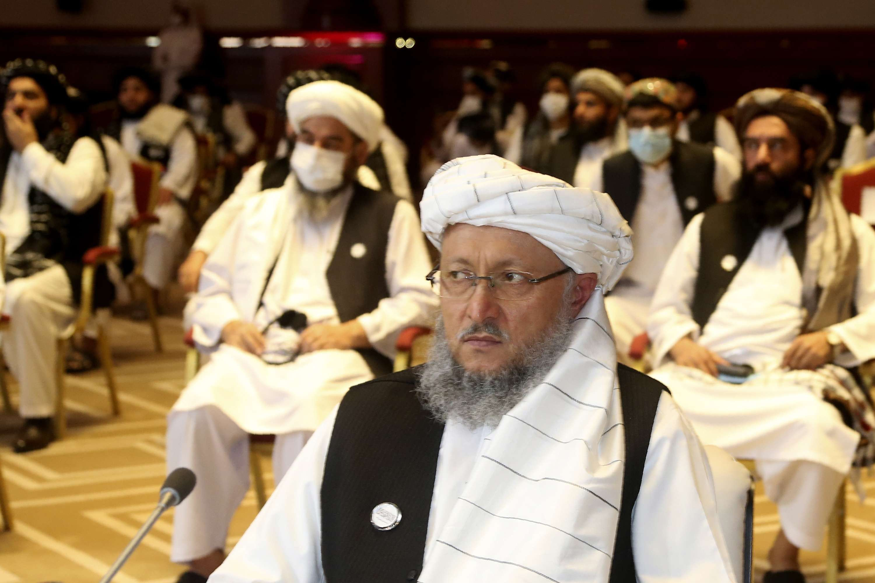 طالبان لديها أهم ورقة في المفاوضات: وقف النار