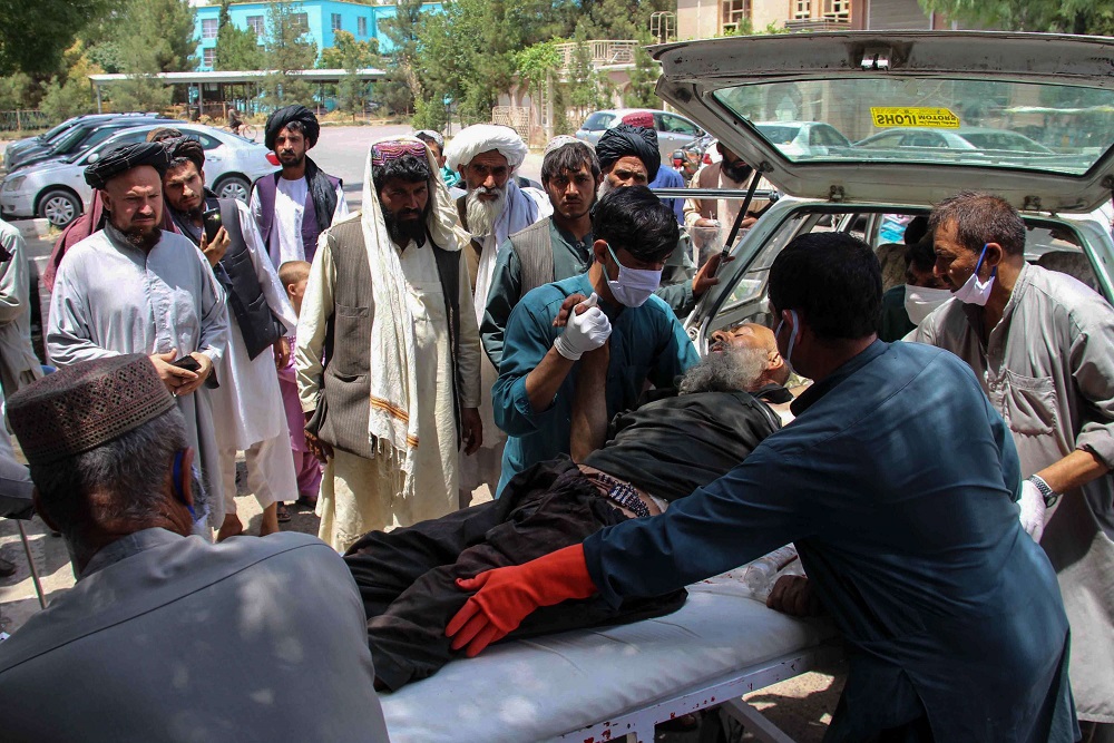 هجوم طالبان على هلمند يختبر السلام في افغانستان