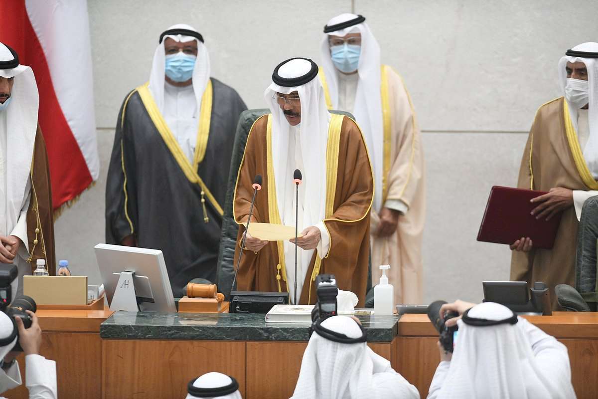  ملفات اقليمية ودولية حارقة وتحديات اقتصادية واجتماعية تنتظر أمير الكويت الجديد