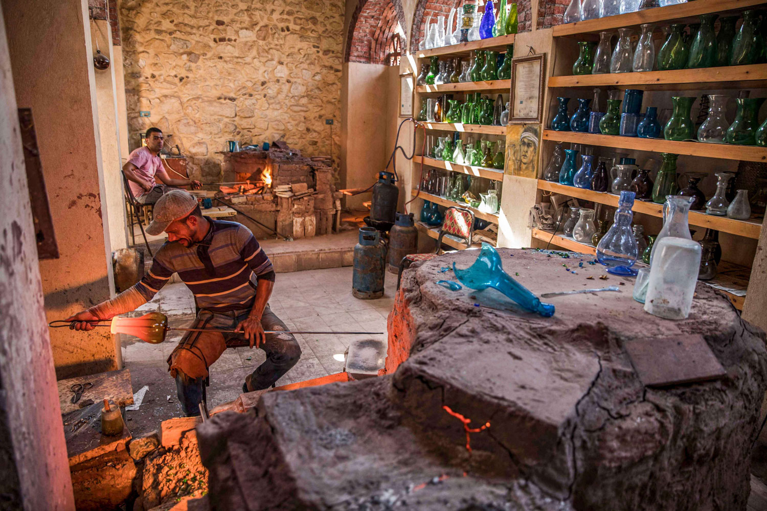 صناعة الزجاج