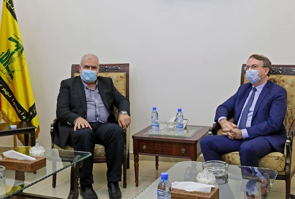 مبعوث ماكرون إلى لبنان يعقد لقاء مع ممثل عن حزب الله