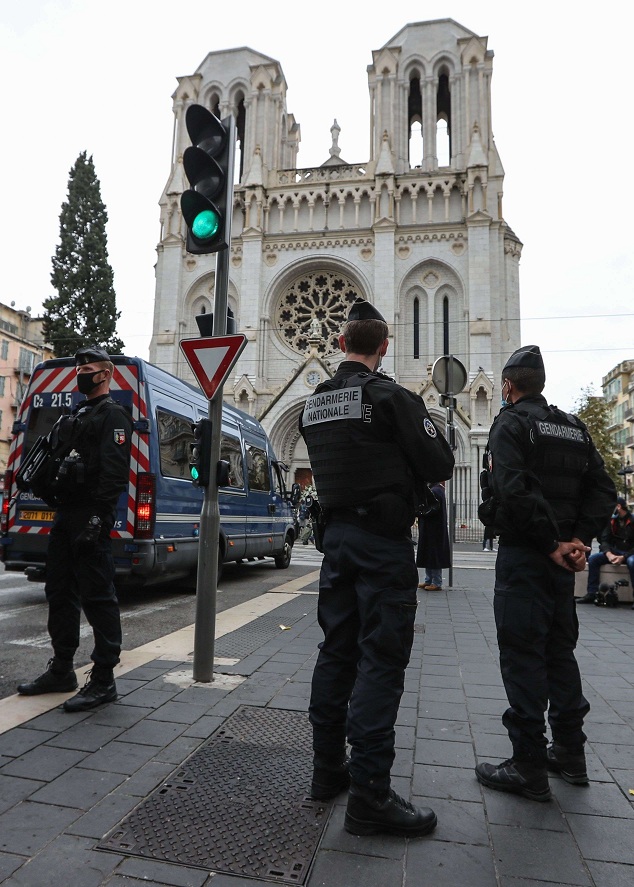 هجوم نيس يعيد تسليط الضوء على جهود تونس في مكافحة الإرهاب