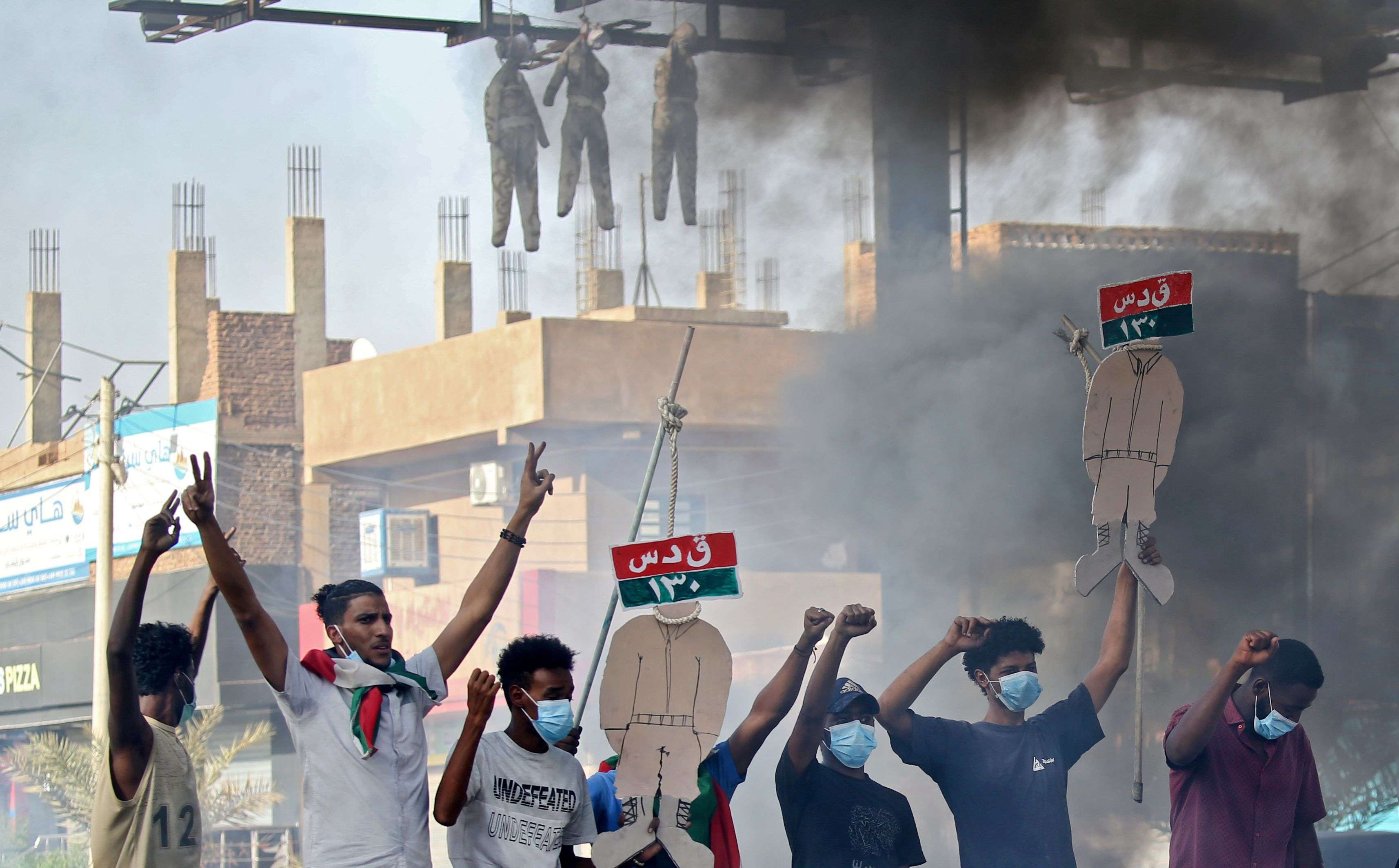 اجتجاجات تندد بتجاوزات قوات الدعم السريع شبه العسكرية بالسودان