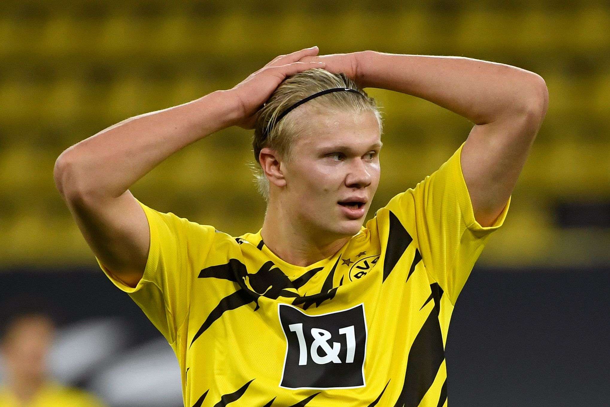 النجم النروجي البالغ من العمر 20 عاما يسجل 17 هدفا في 13 مباراة في الموسم