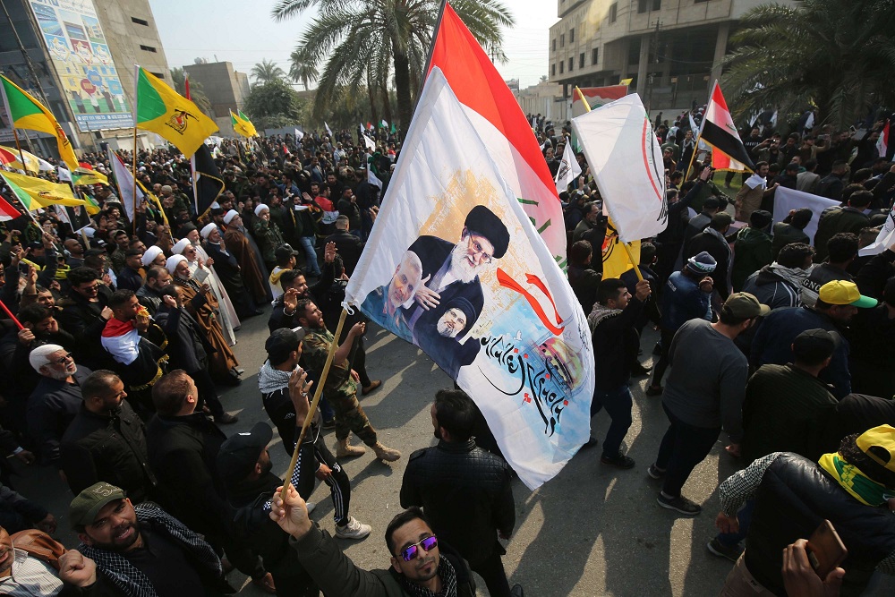 إيران استثمرت نجاحات الحشد ضد داعش لاقتحام البرلمان العراقي عبر ميليشيات الحشد الموالية لها