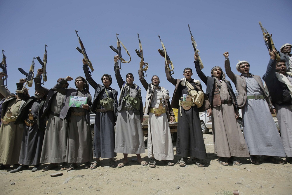 مسلحون ينتمون لجماعة الحوثي المتمردة