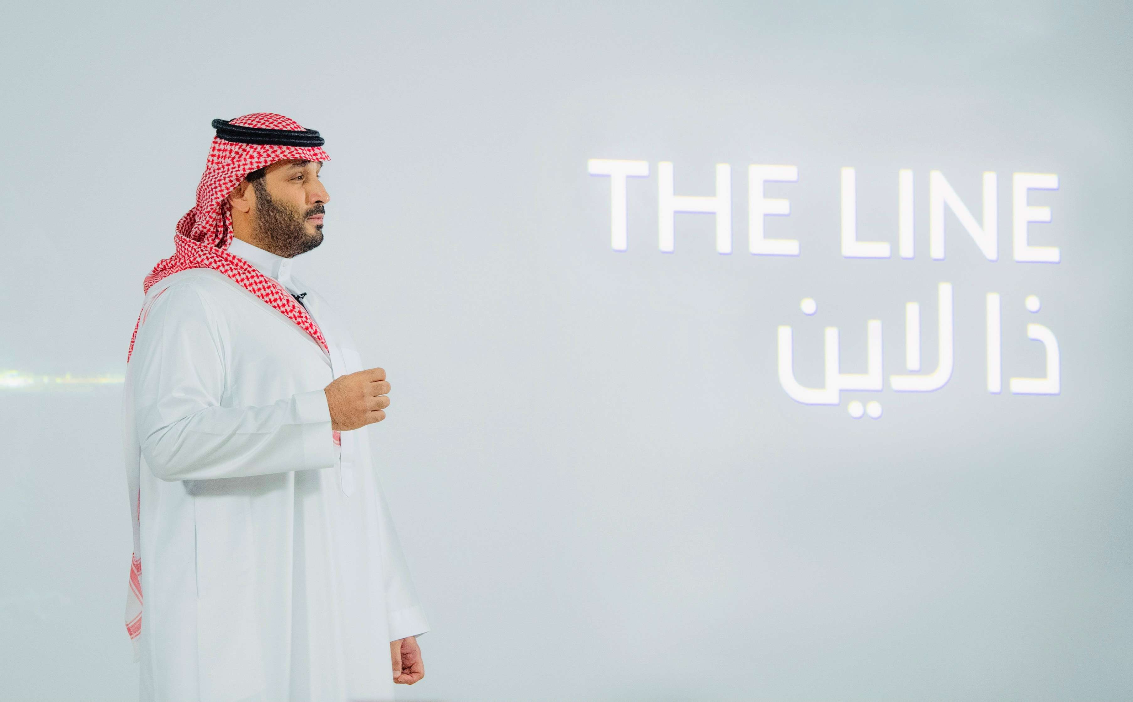 ولي العهد السعودي الأمير محمد بن سلمان يطلق مشروع بناء مدينة ذا لاين