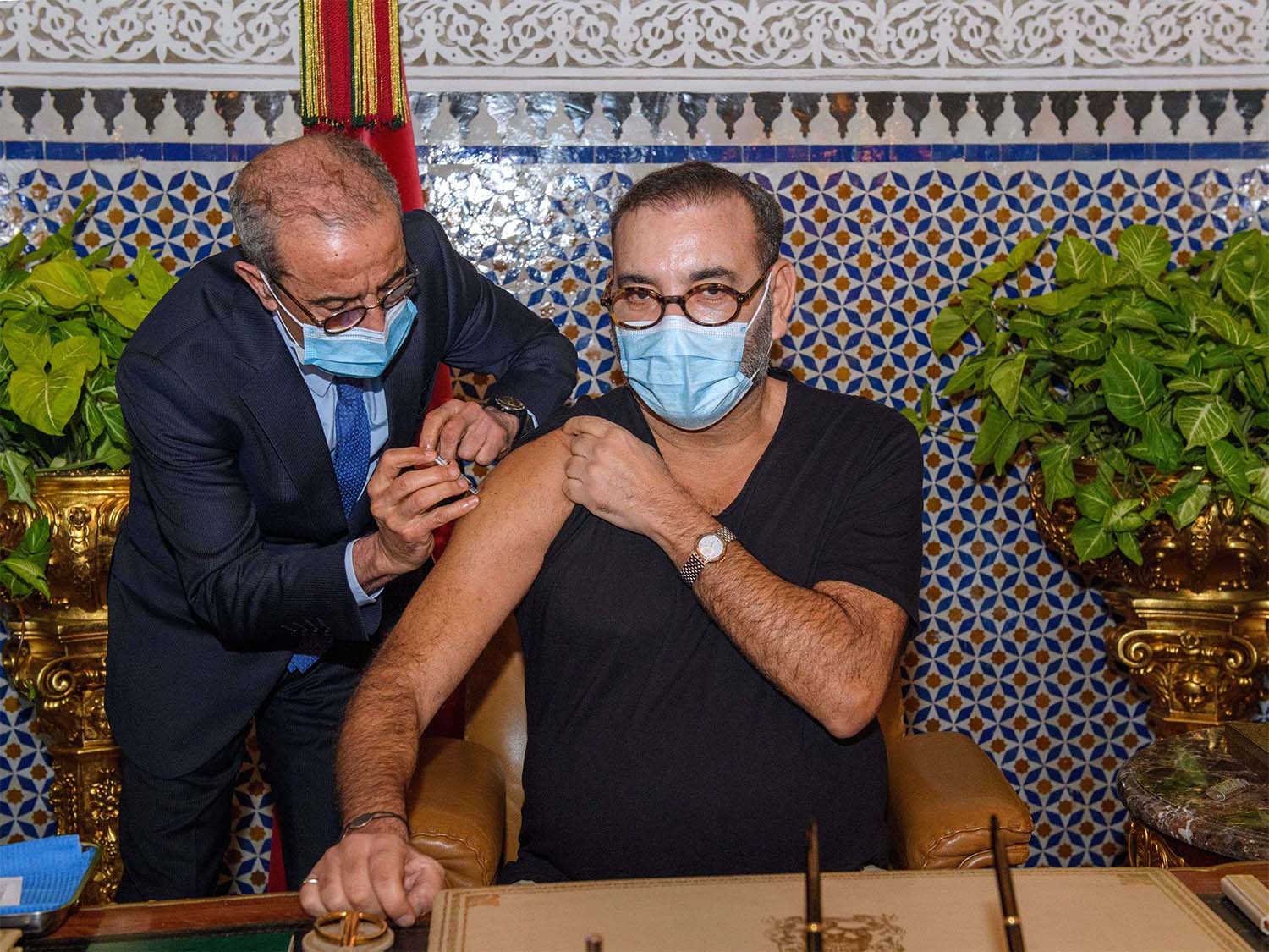 King Mohammed VI being inoculated against COVID-19