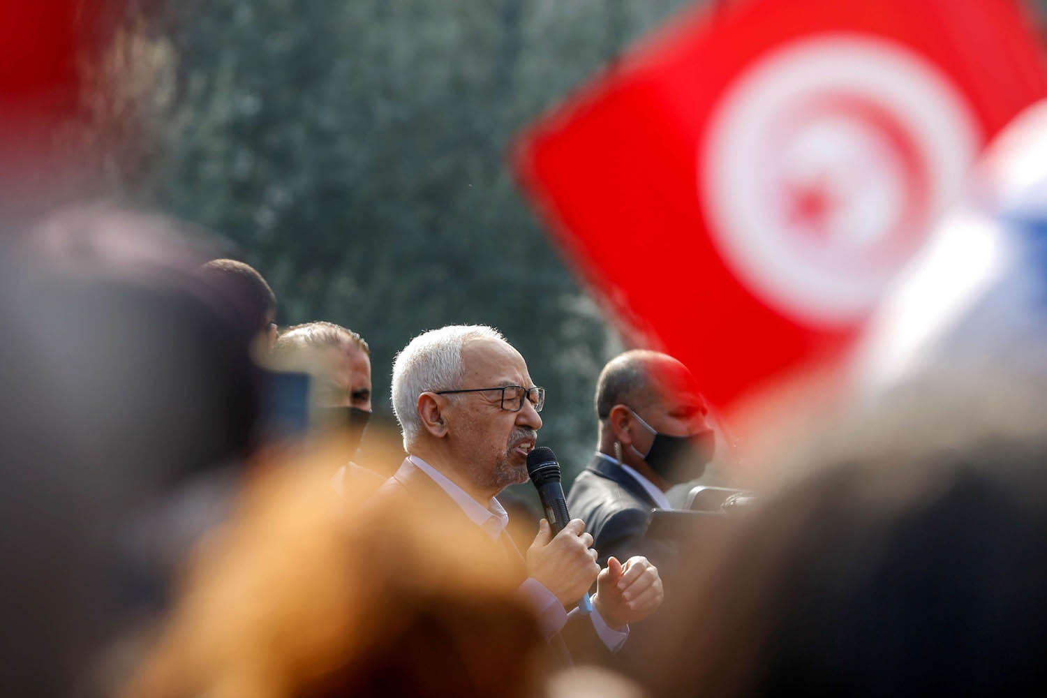 رئيس حركة النهضة راشد الغنوشي يشارك في تظاهرة الحركة وسط تونس