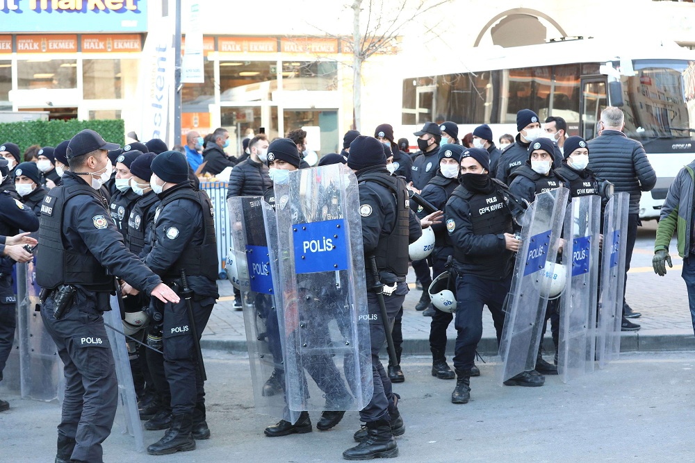 الرئيس التركي حذّر من يسعى لتوسيع احتجاجات البوسفور متوعدا المتظاهرين بالحزم