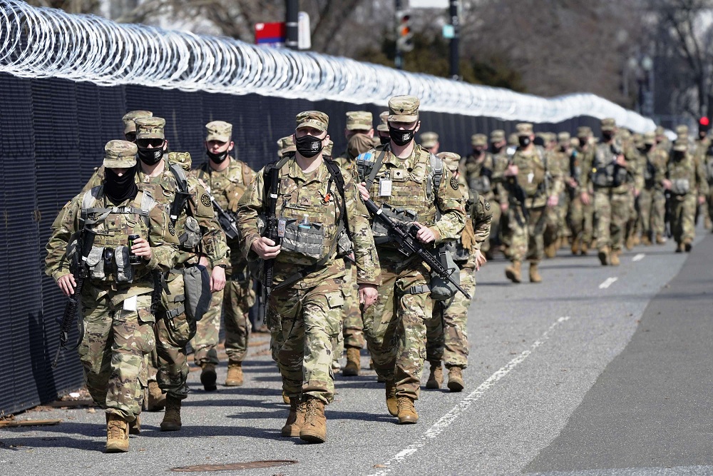 الجيش الأميركي يلازم الكونغرس تحسبا لهجوم دموي ثان من قبل أنصار ترامب