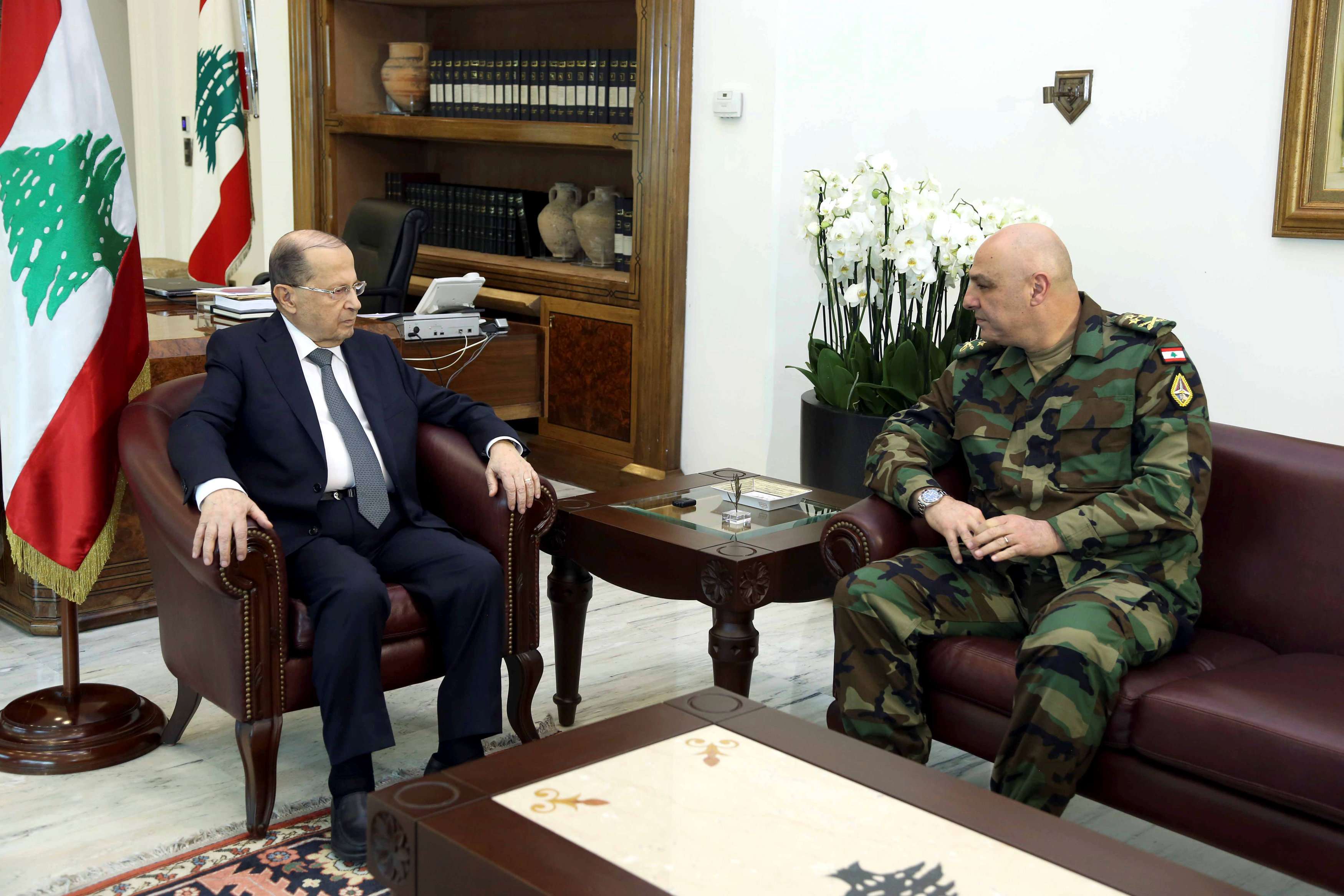 كأنه لم يكن ينقص لبنان إلا توتر بين قيادة الجيش ورئاسة الجمهورية