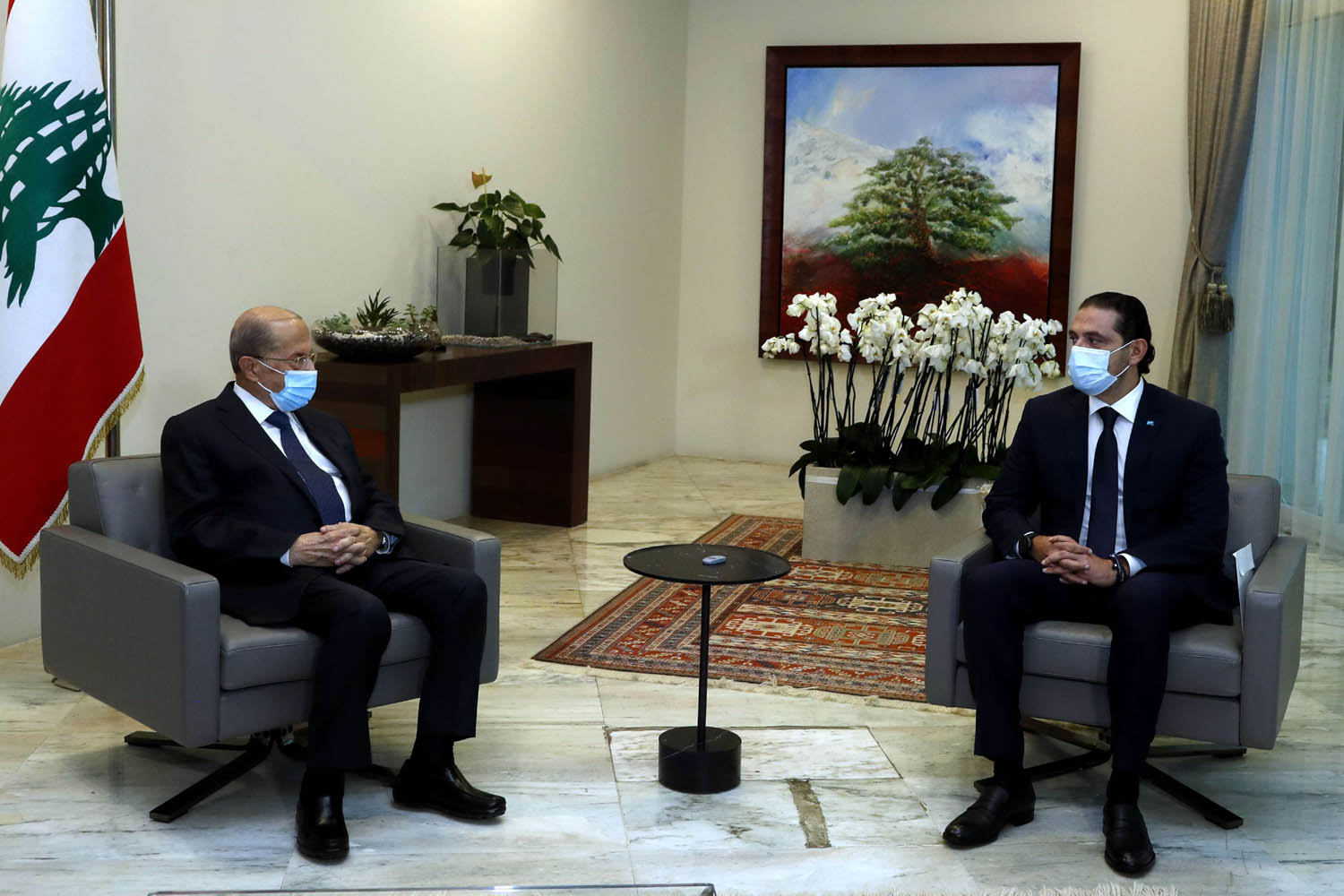 الرئيس اللبناني ميشال عون يستقبل رئيس الحكومة المكلف سعد الحريري