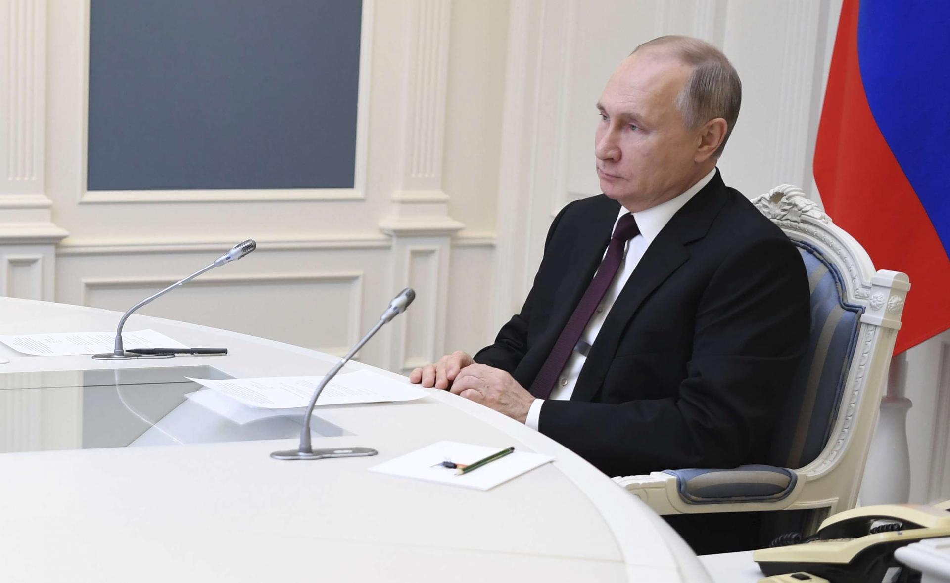 الروس يطالبون الاميركيين بتوضيحات واعتذارات لبوتين