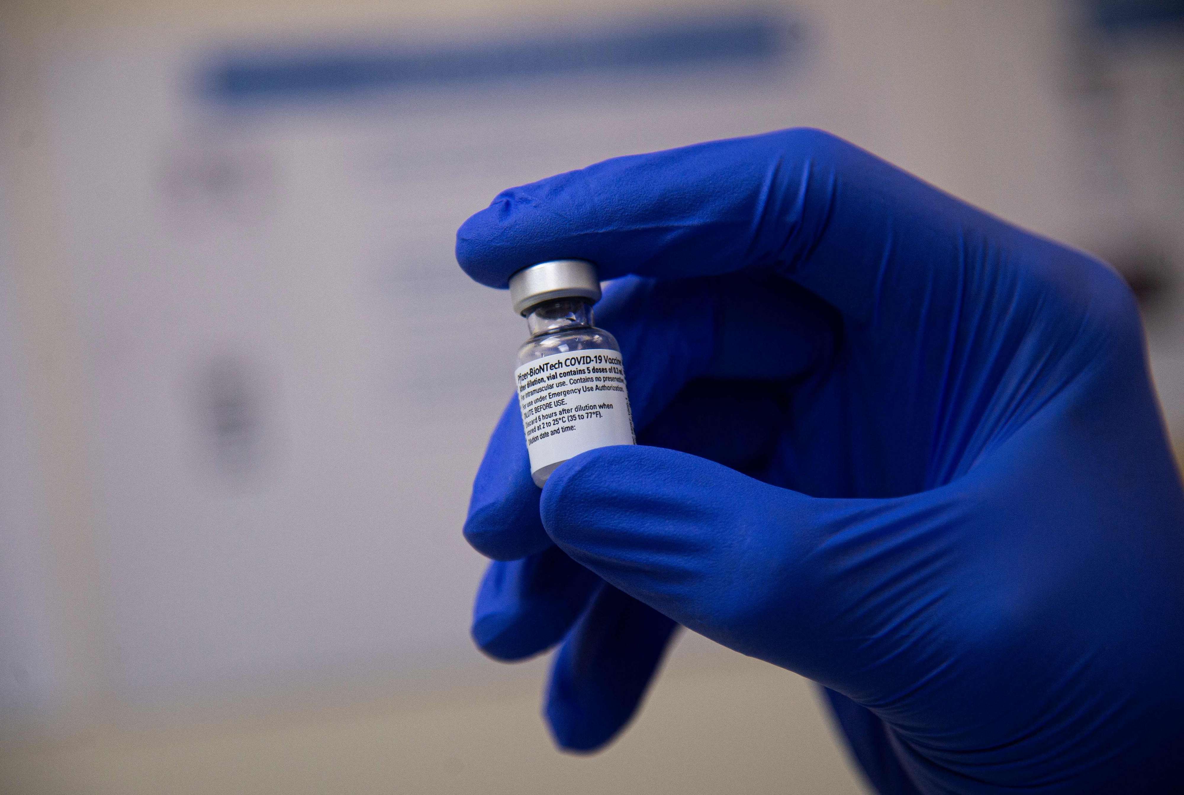 السلالة الجنوب أفريقية قادرة، إلى حد ما، على اختراق حماية اللقاح