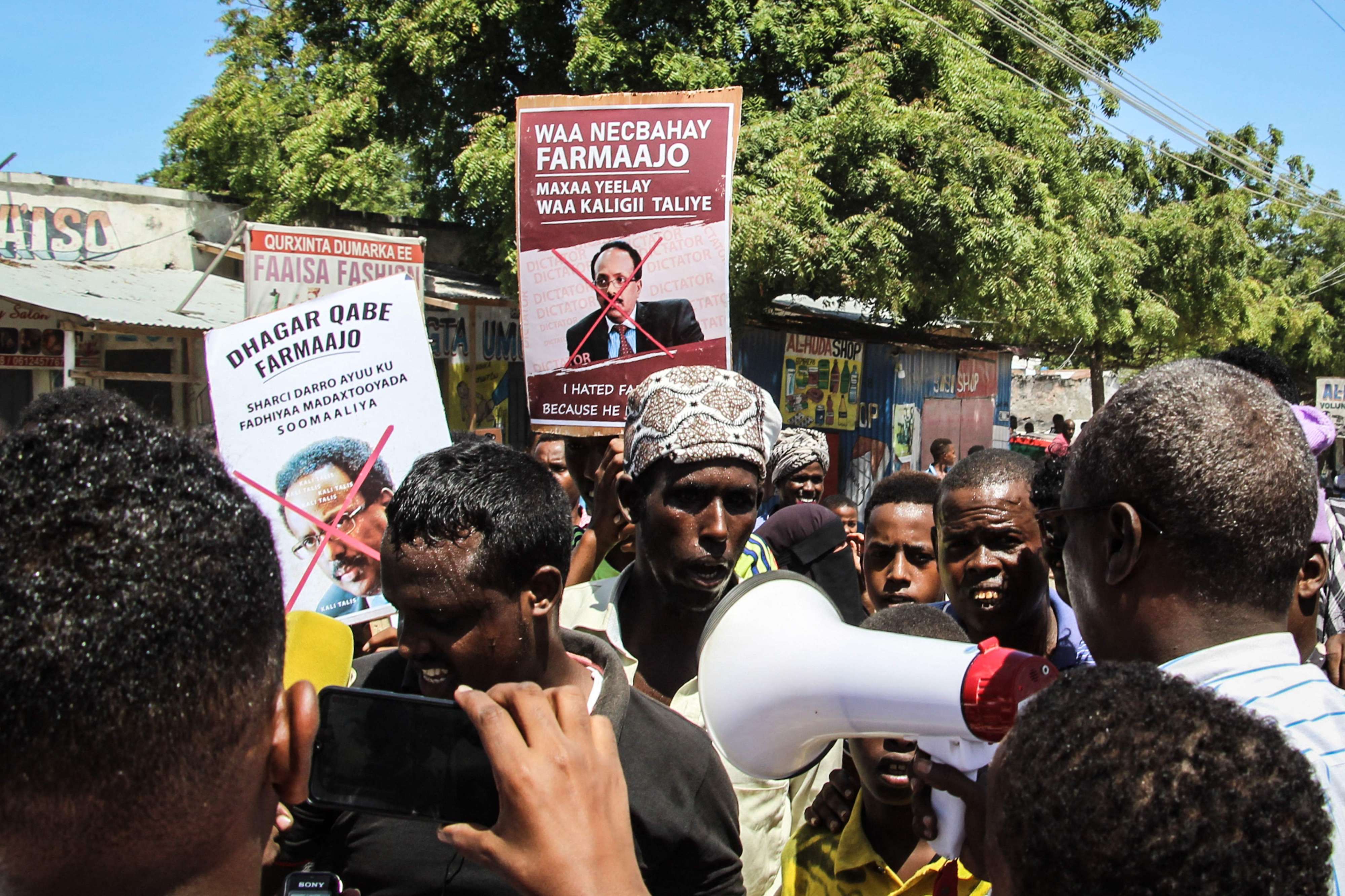 المعارضة تتهم الرئيس الصومالي بالاصرار على البقاء في السلطة بالقوة