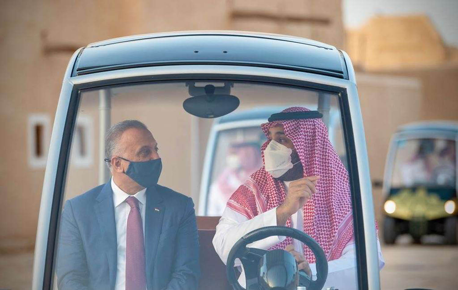 ولي العهد السعودي الأمير محمد بن سلمان ورئيس الوزراء العراقي مصطفى الكاظمي