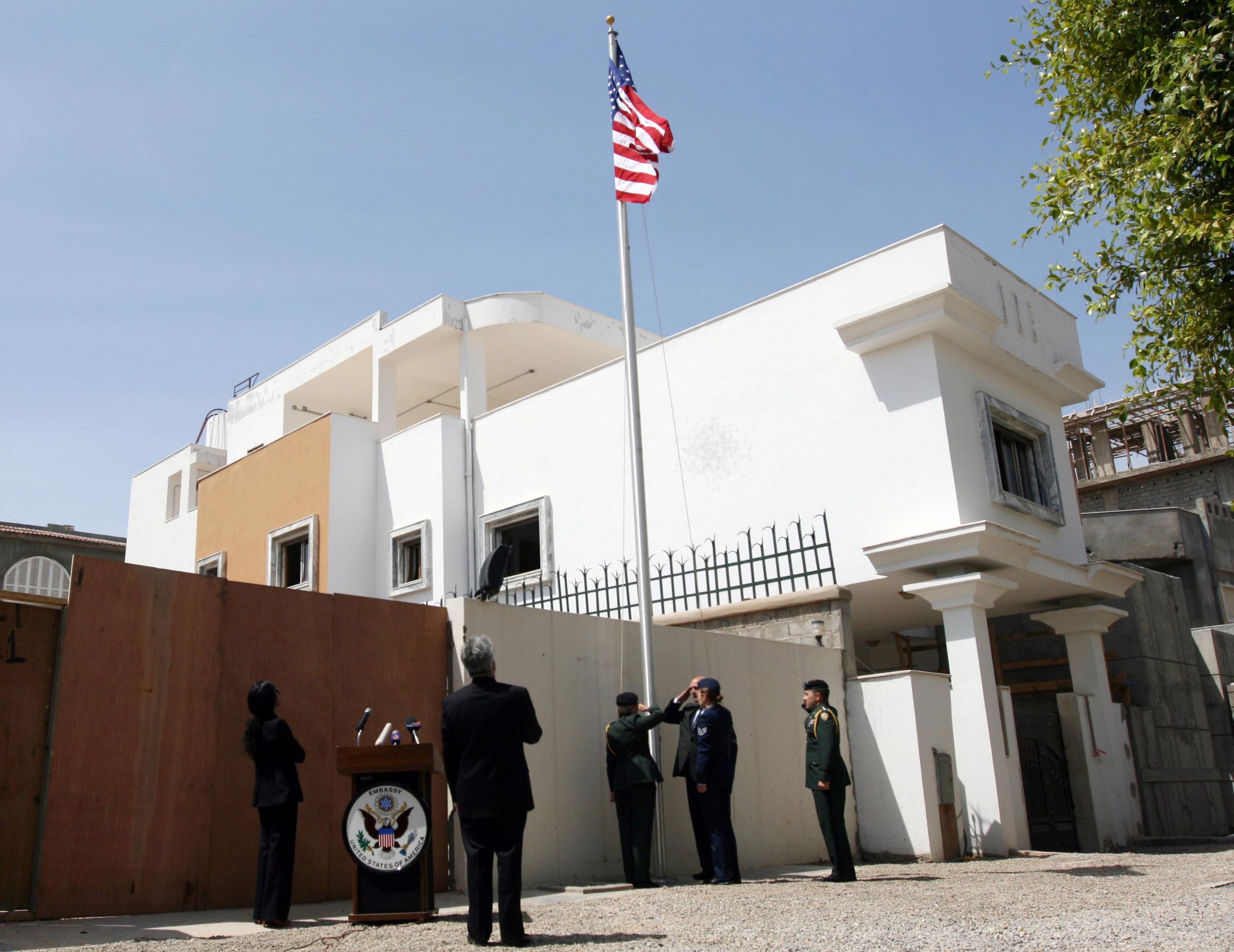 المقر السابق للسفارة الأميركية في طرابلس قبل إغلاقه