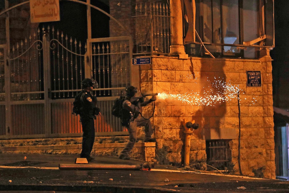 الشرطة الاسرائيلية تستهدف الفلسطينيين في القدس