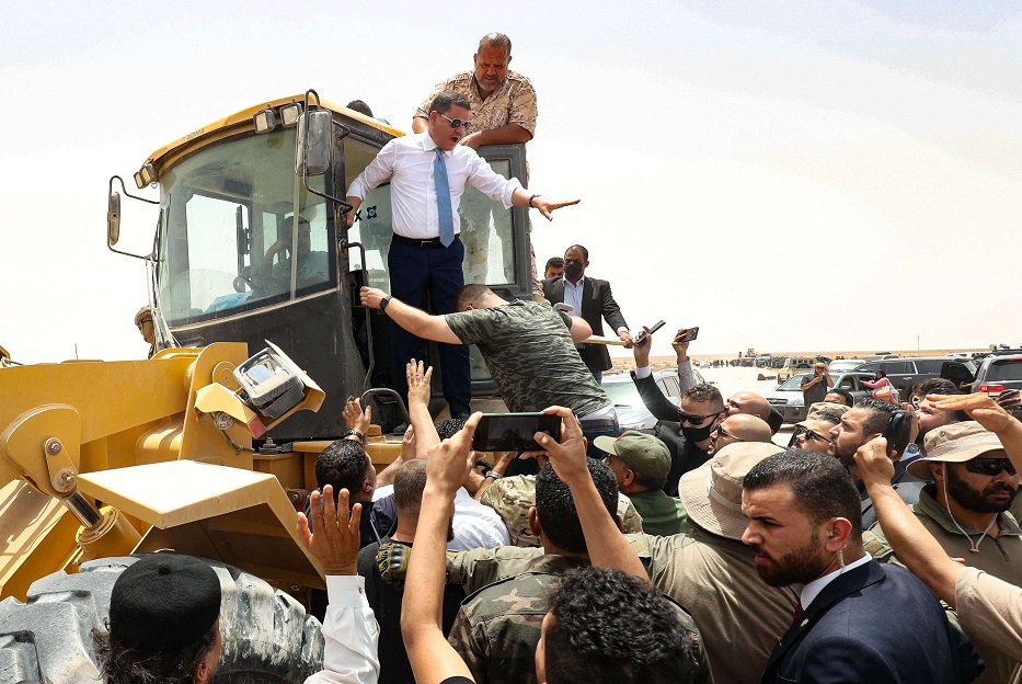 رئيس الوزراء الليبي عبدالحميد الدبيبة يفتح يشرف على فتح الطريق الساحلية في مصراتة