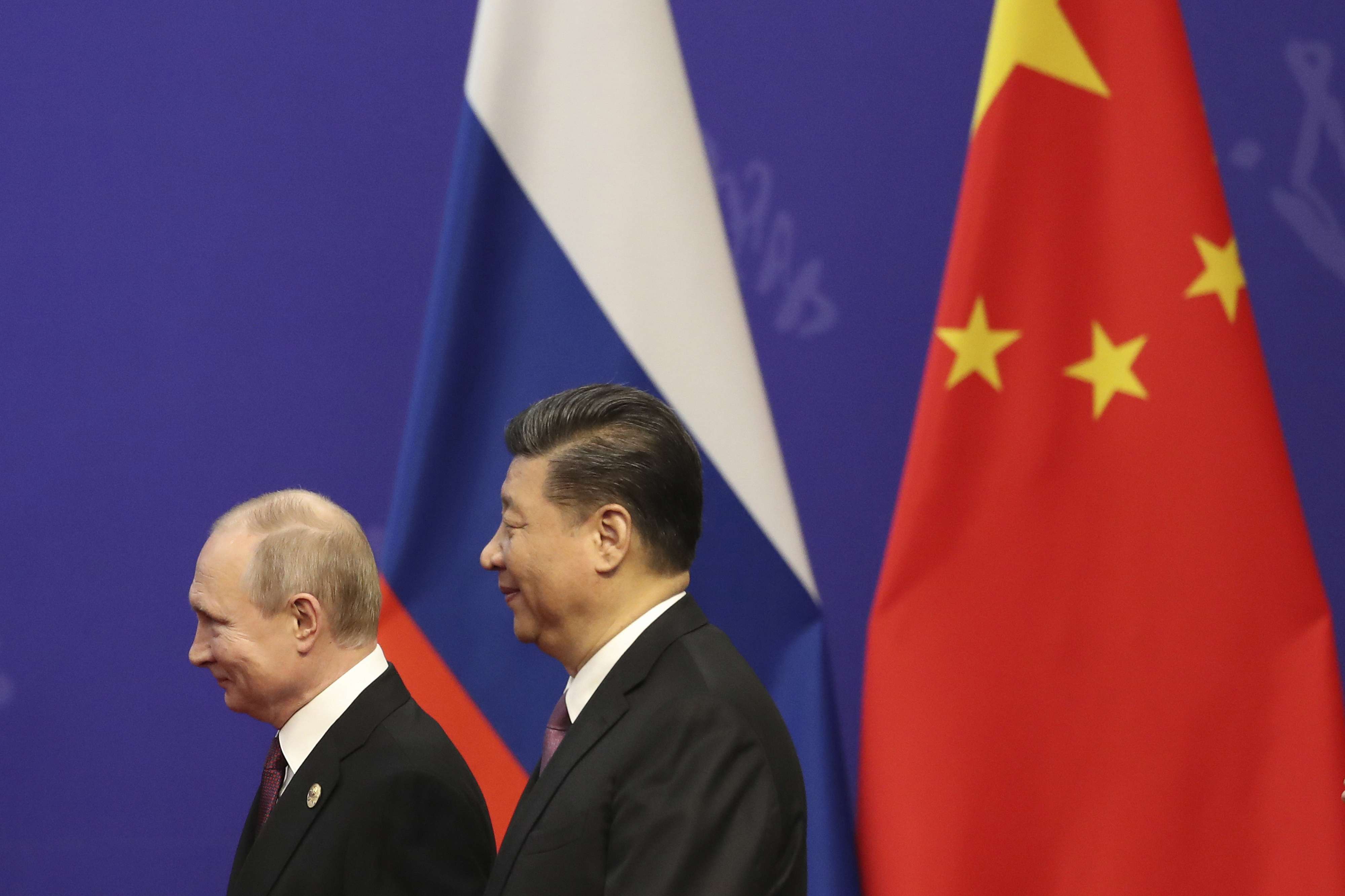 التعاون الصيني الروسي المتزايد يقلق الناتو