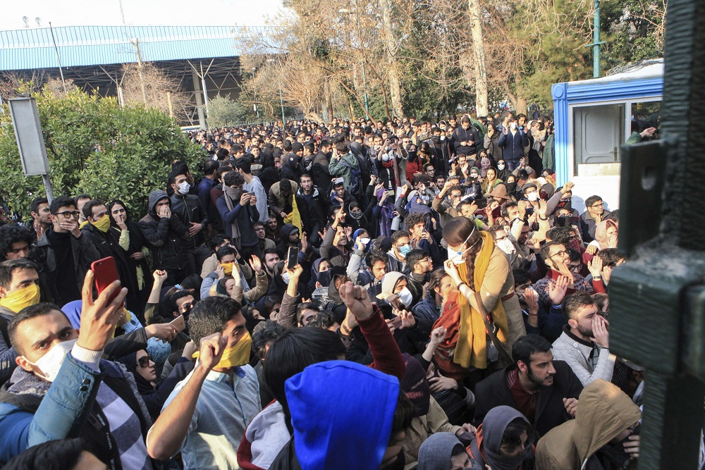 ايران تخشى تمدد احتجاجات خوزستان إلى باقي المحافظات على غرار انتفاضة نوفمبر 2018