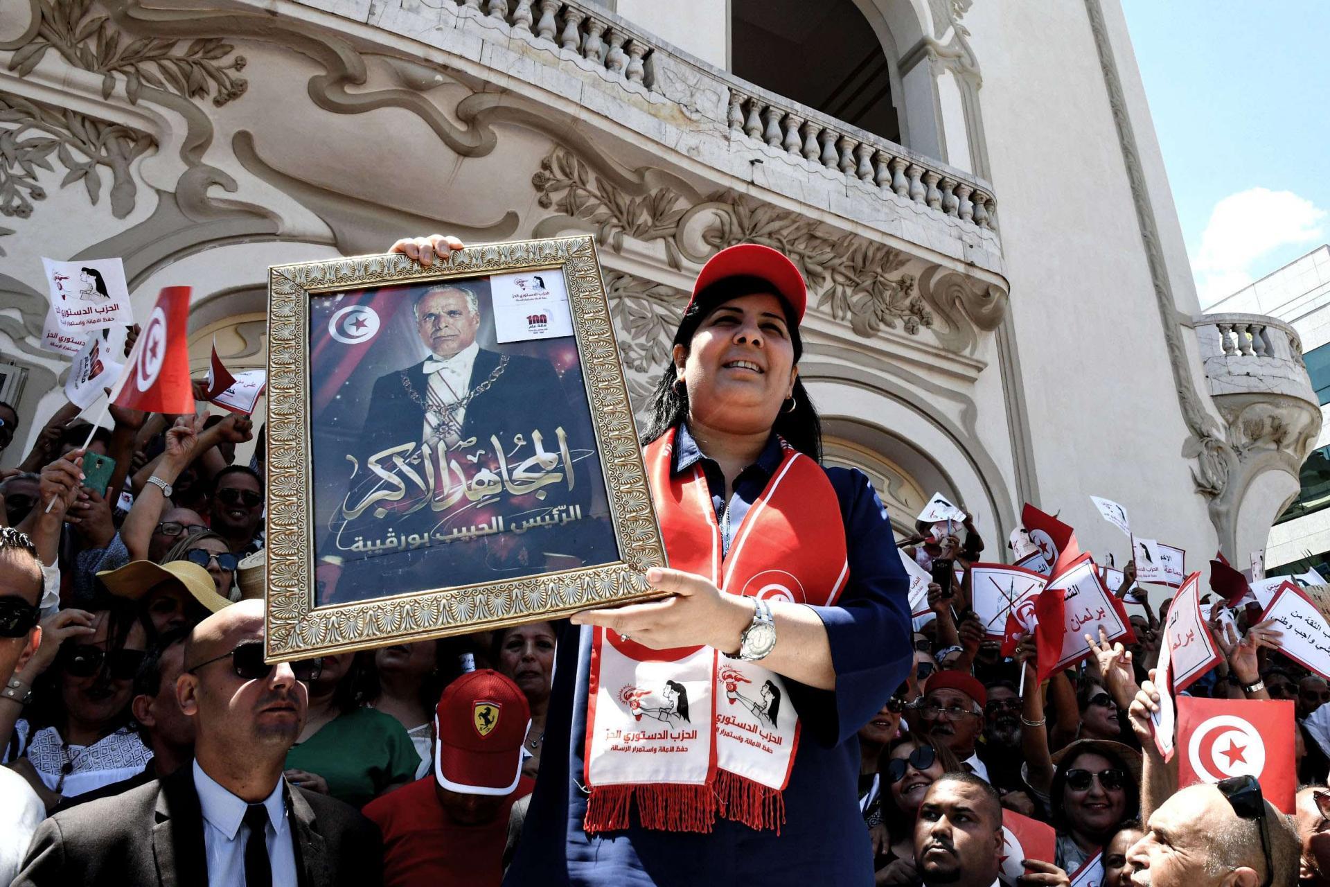 عبير موسي اصبحت ورقة صعبة يحسب لها الف حساب في المعادلة السياسية التونسية