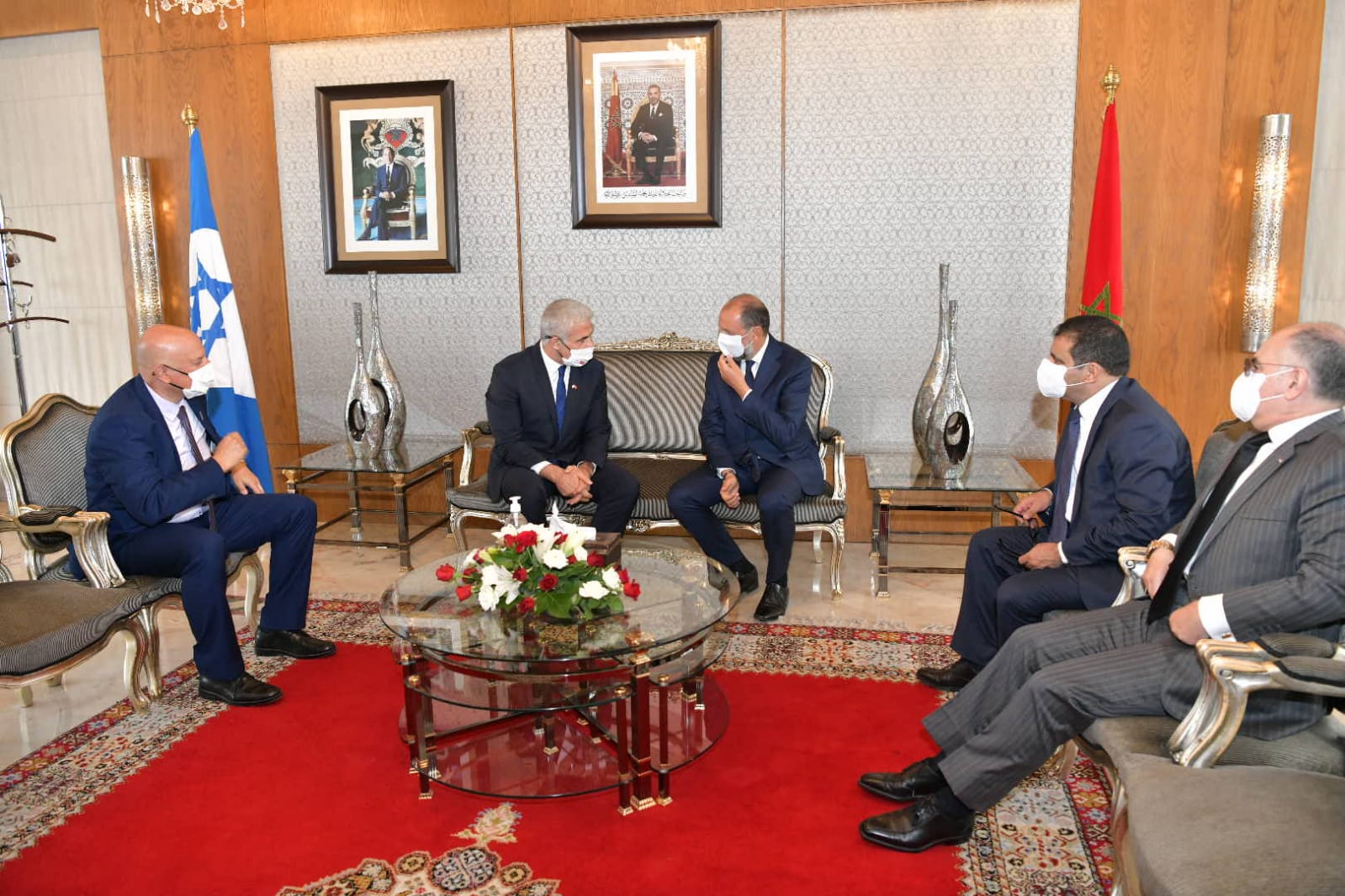 وزير خارجية إسرائيل يائير لبيد يصل الى المغرب
