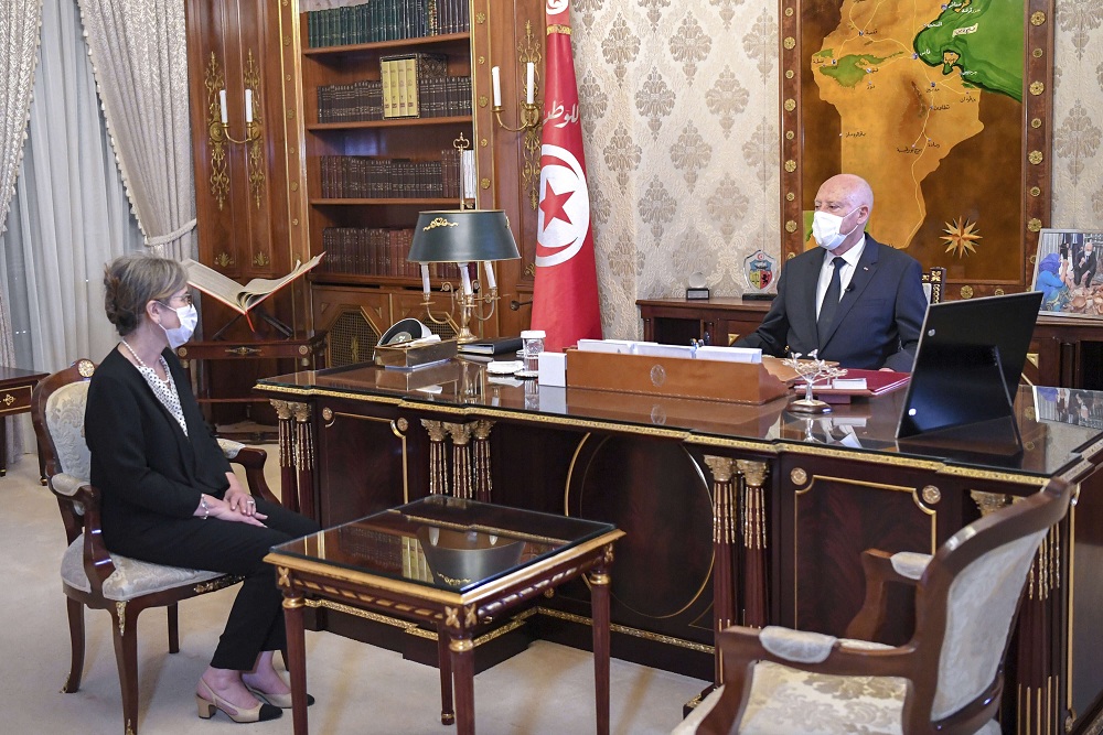 الرئيس التونسي فاجأ الجميع بتكليف امرأة بتشكيل الحكومة وهي شخصية غير معروفة ولا متحزبة