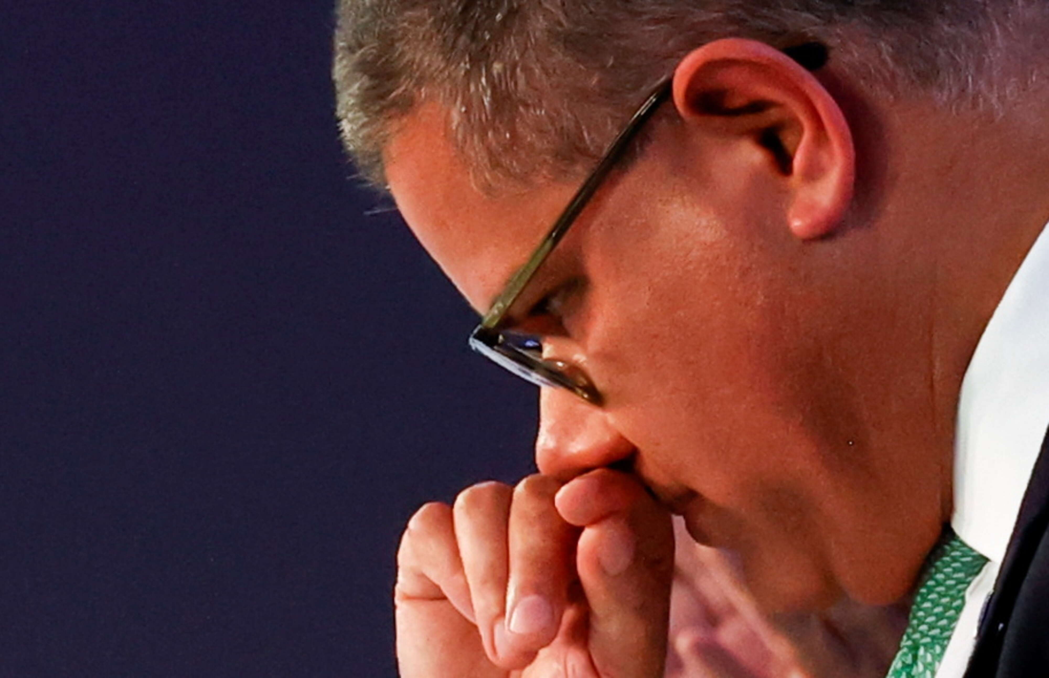 رئيس المؤتمر: أعتذر عن الطريقة التي جرت بها هذه العملية وأنا آسف جدا