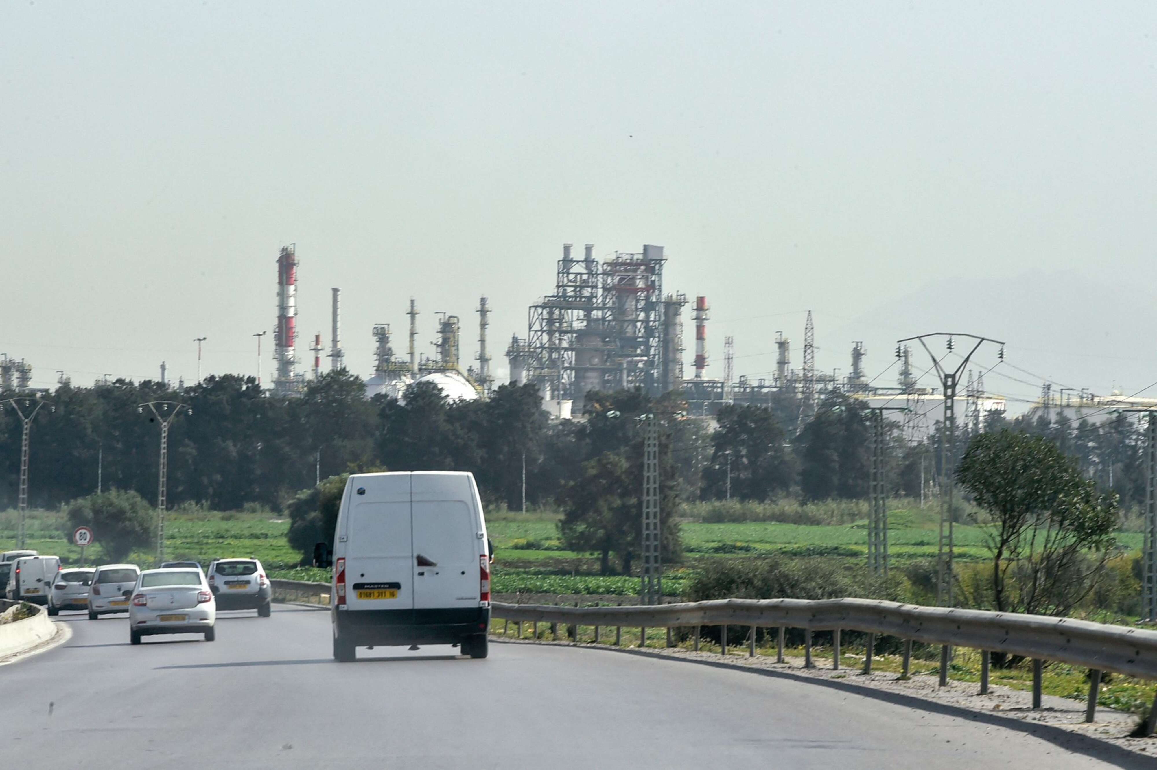 الجزائر أبدت استعدادها لزيادة امدادتها من الغاز لأوروبا