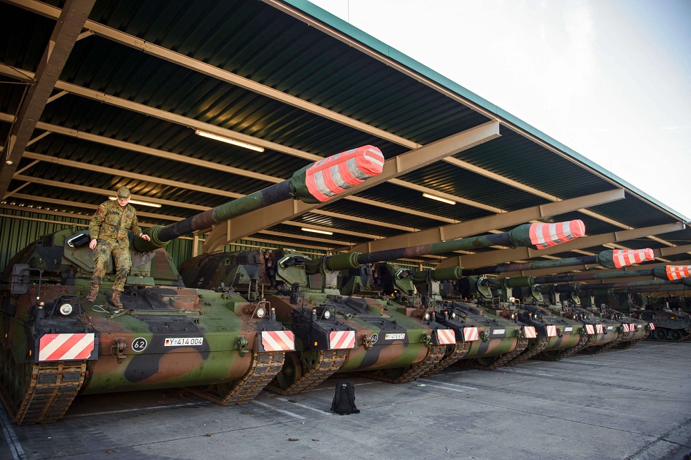 تعزيز القوة العسكرية لحلف الناتو ياتي لمواجهة النفوذين الروسي والصيني