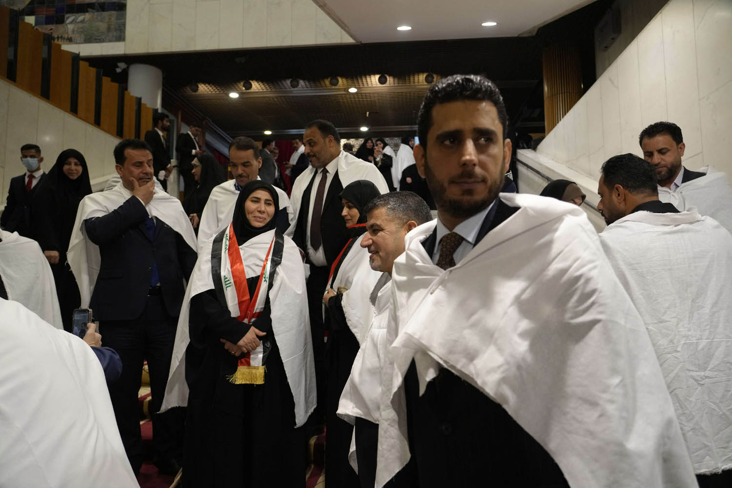 نواب من الكتلة الصدرية في البرلمان العراقي