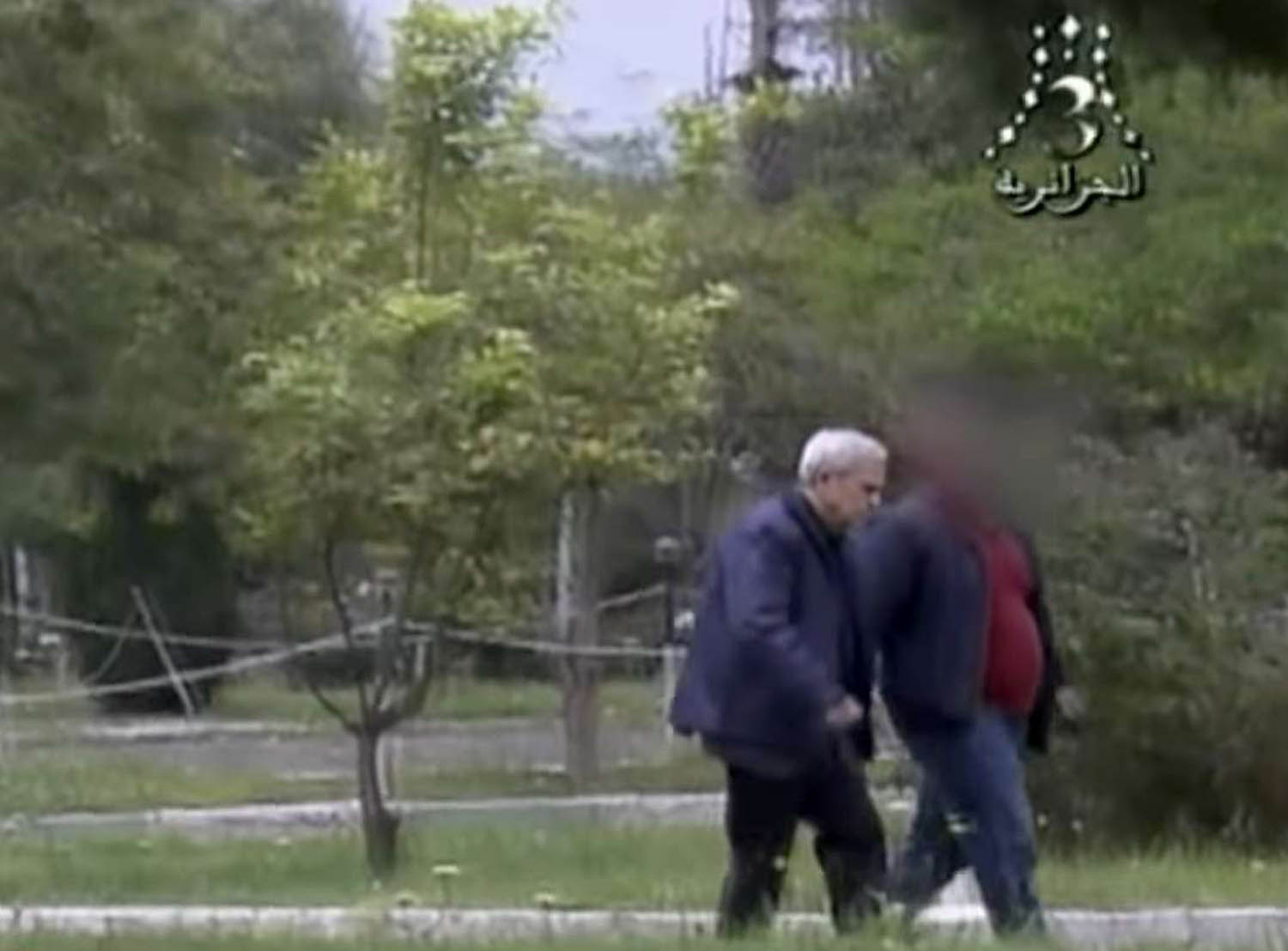 صورة من تلفزيون الجزائرية للفريق توفيق قبل محاكمته