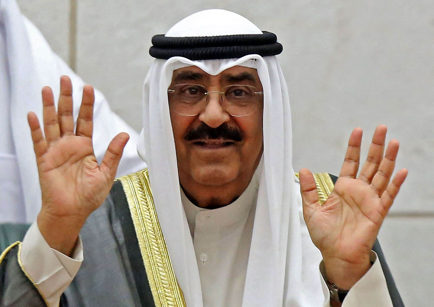 ولي العهد الكويتي الشيخ مشعل الأحمد في افتتاح مجلس الأمة