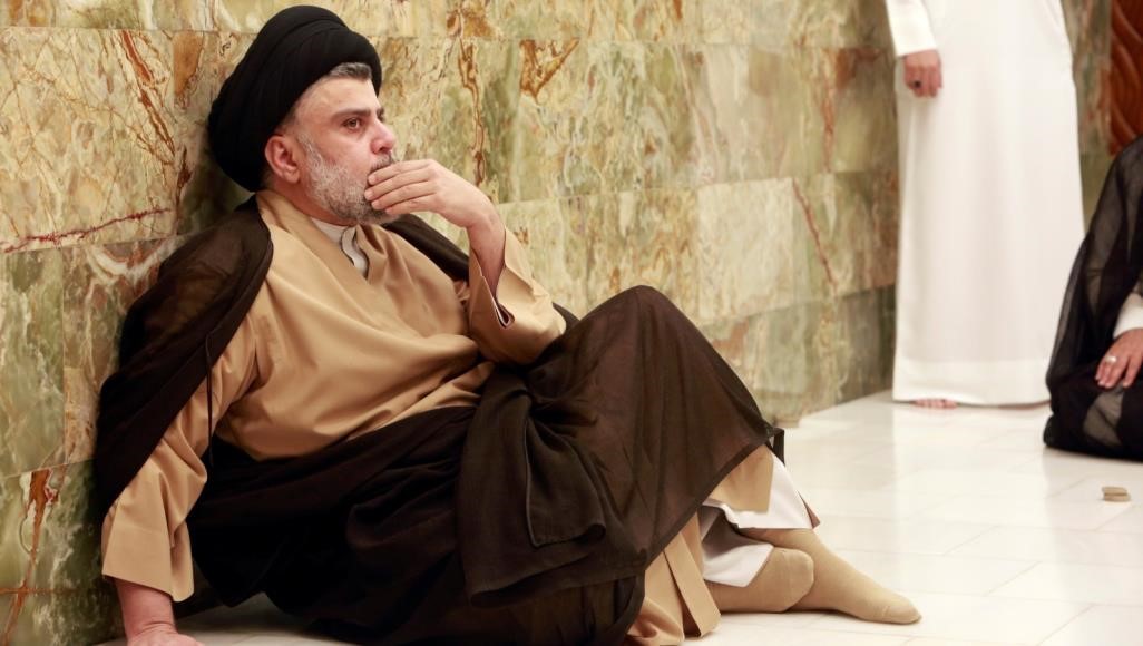 الصدر يحاول أن يصنع لنفسه هالة قداسة بين النصح والتوجيه