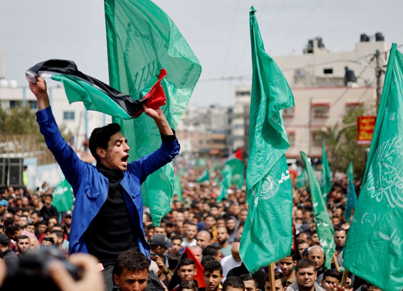 خطوة حماس التصالحية تجاه سوريا تهدف إلى خلق أرضية جديدة للفصيل الإسلامي.