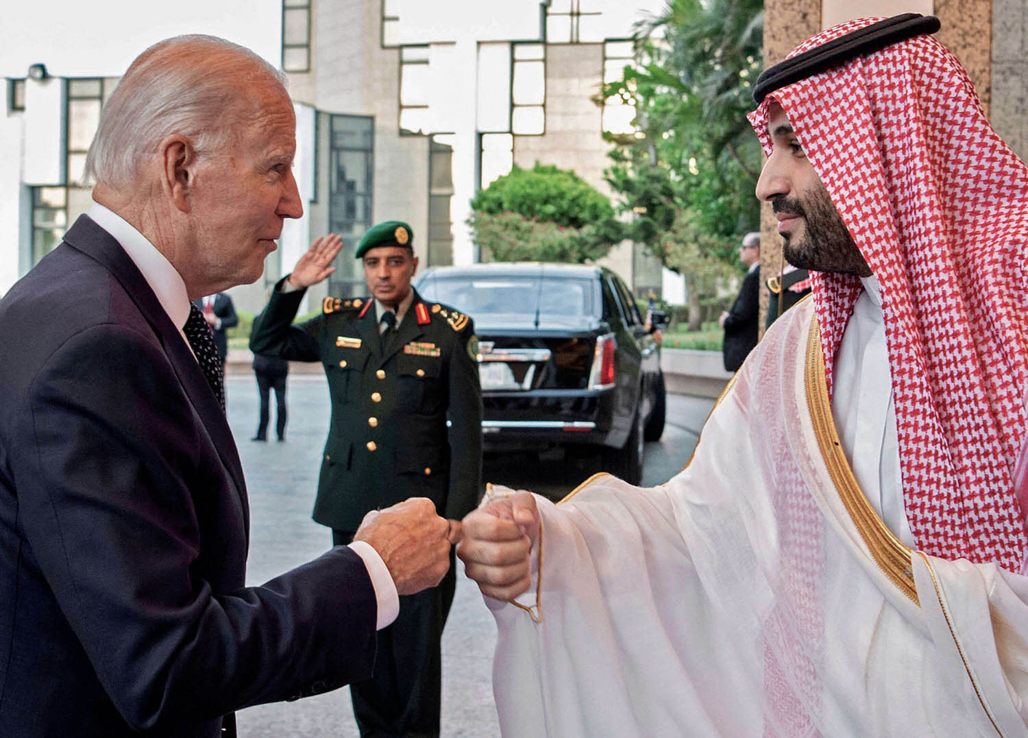 ولي العهد السعودي الأمير محمد بن سلمان يستقبل الرئيس الأميركي جو بايدن في جدة