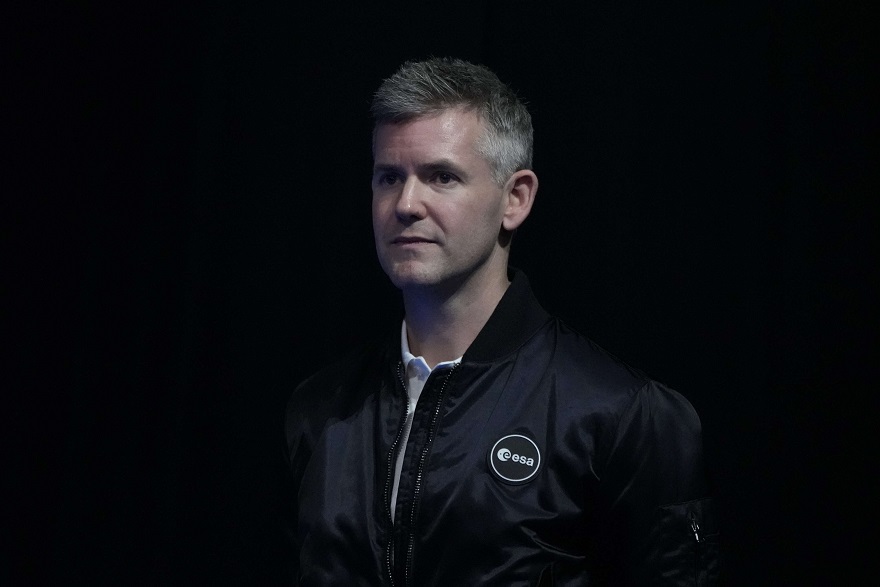  العداء البارالمبي البريطاني جون ماكفال