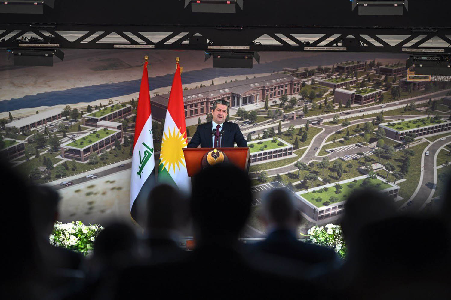 رئيس حكومة كردستان العراق مسرور بارزاني