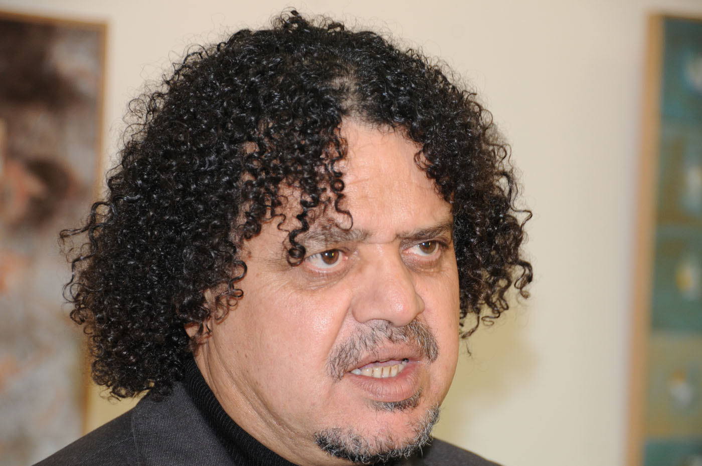 الفنان التشكيلي محمد الجالوس