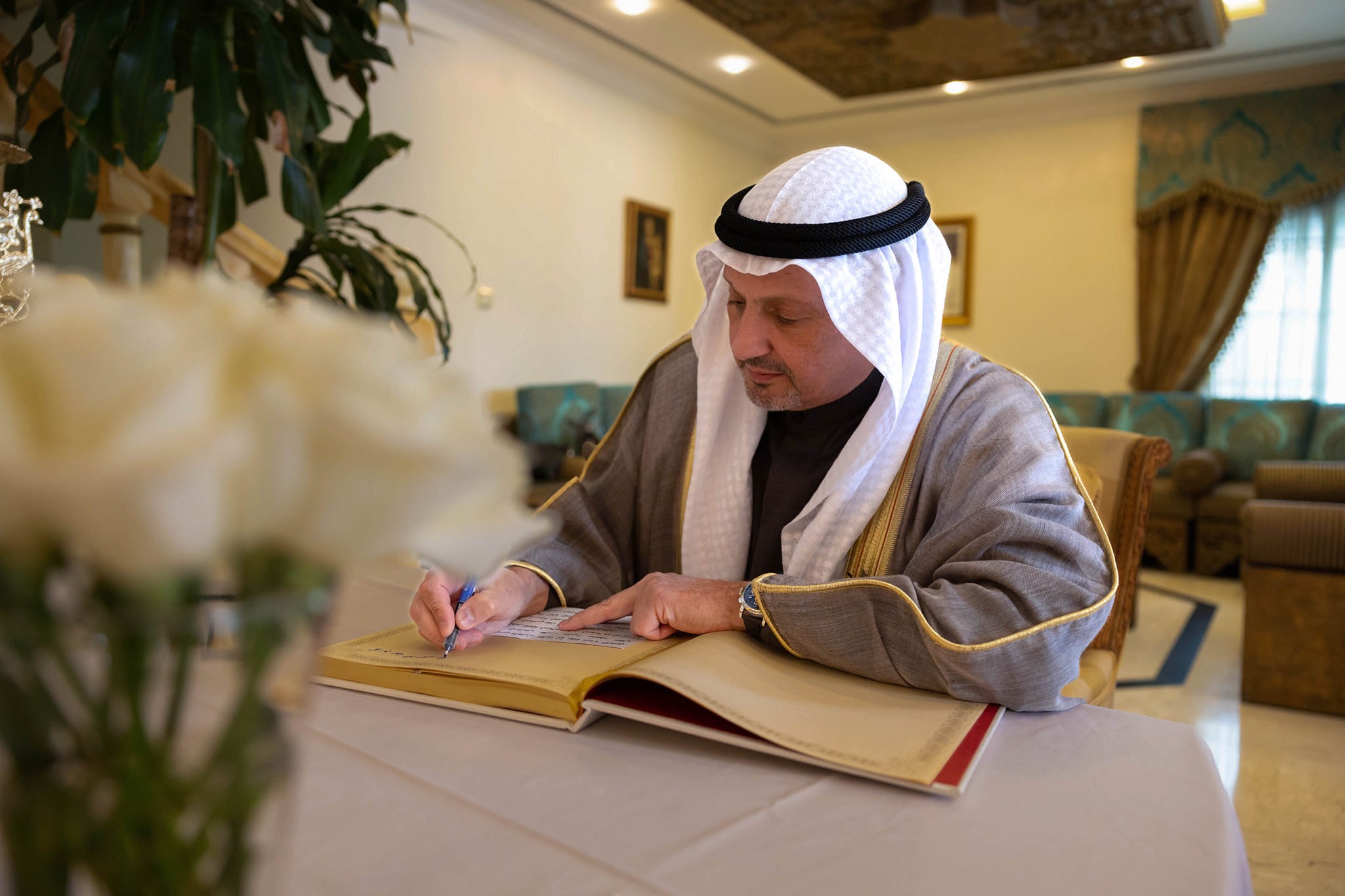 وزير الخارجية الكويتي ينفي تخلي بلاده عن الدعم الإنساني