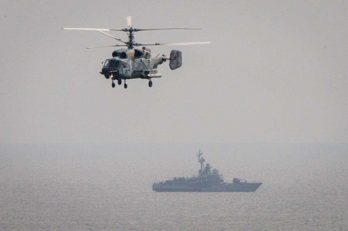 رسو البارجتين هو الاول منذ نحو عقد