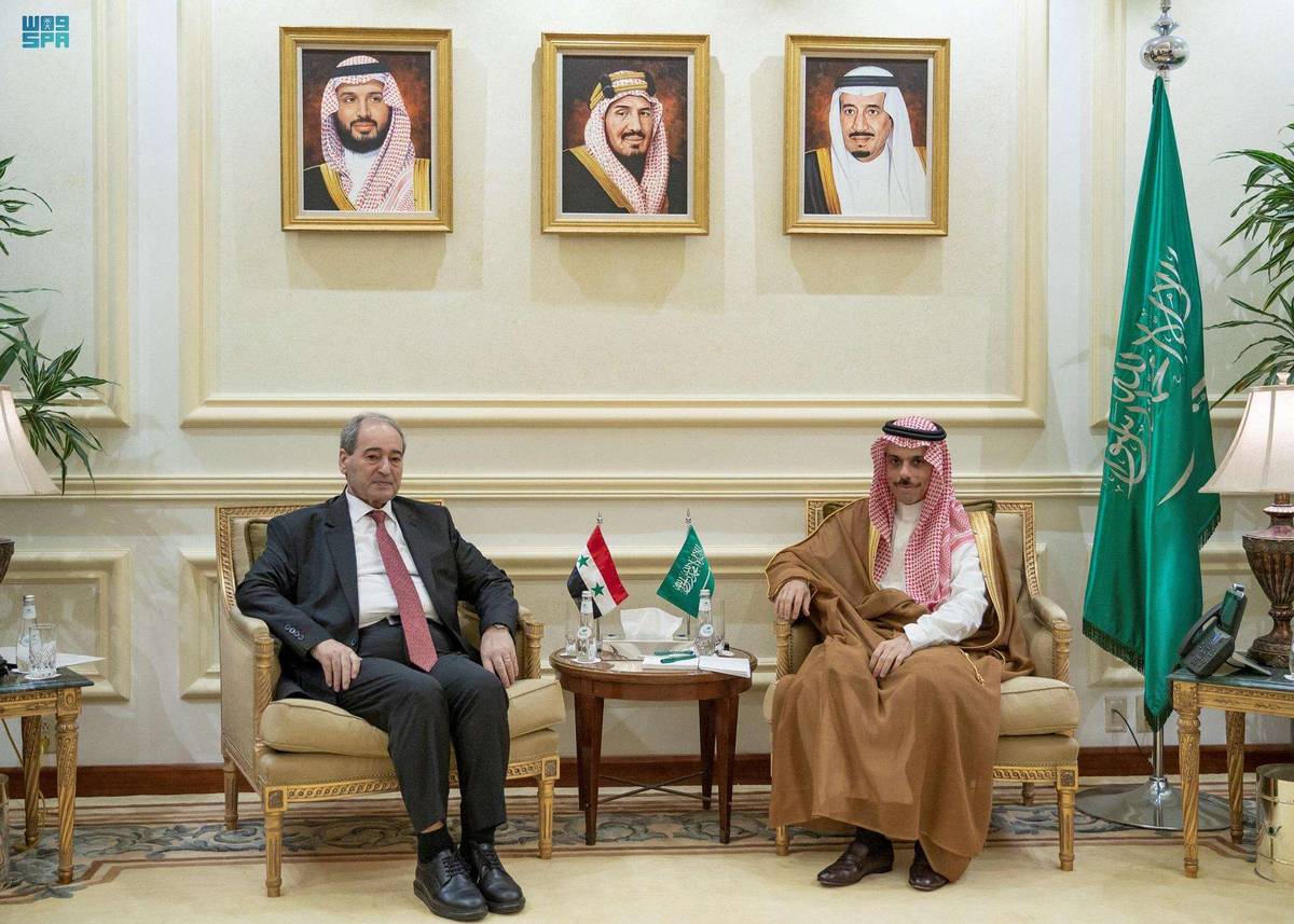 وزير الخارجية السعودي الأمير فيصل بن فرحان يستقبل وزير الخارجية السوري فيصل المقداد في جدة
