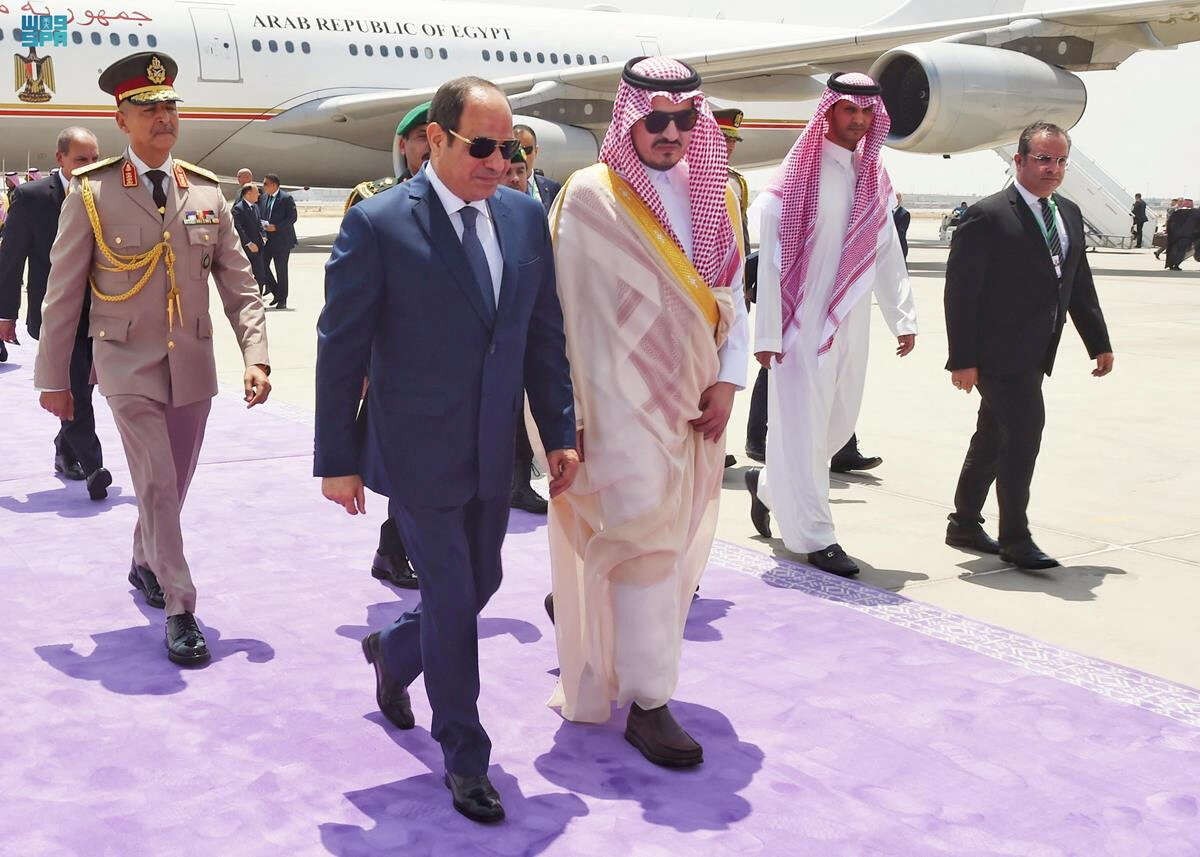القادة العرب يتوافدون على جدّة للمشاركة في القمة العربية