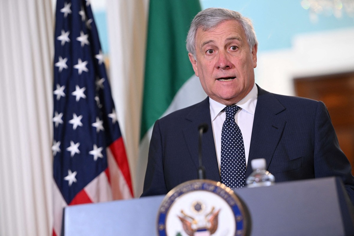 مساع إيطالية لا تهدأ لتجنيب تونس أي انهيار يؤدي إلى طوفان من المهاجرين