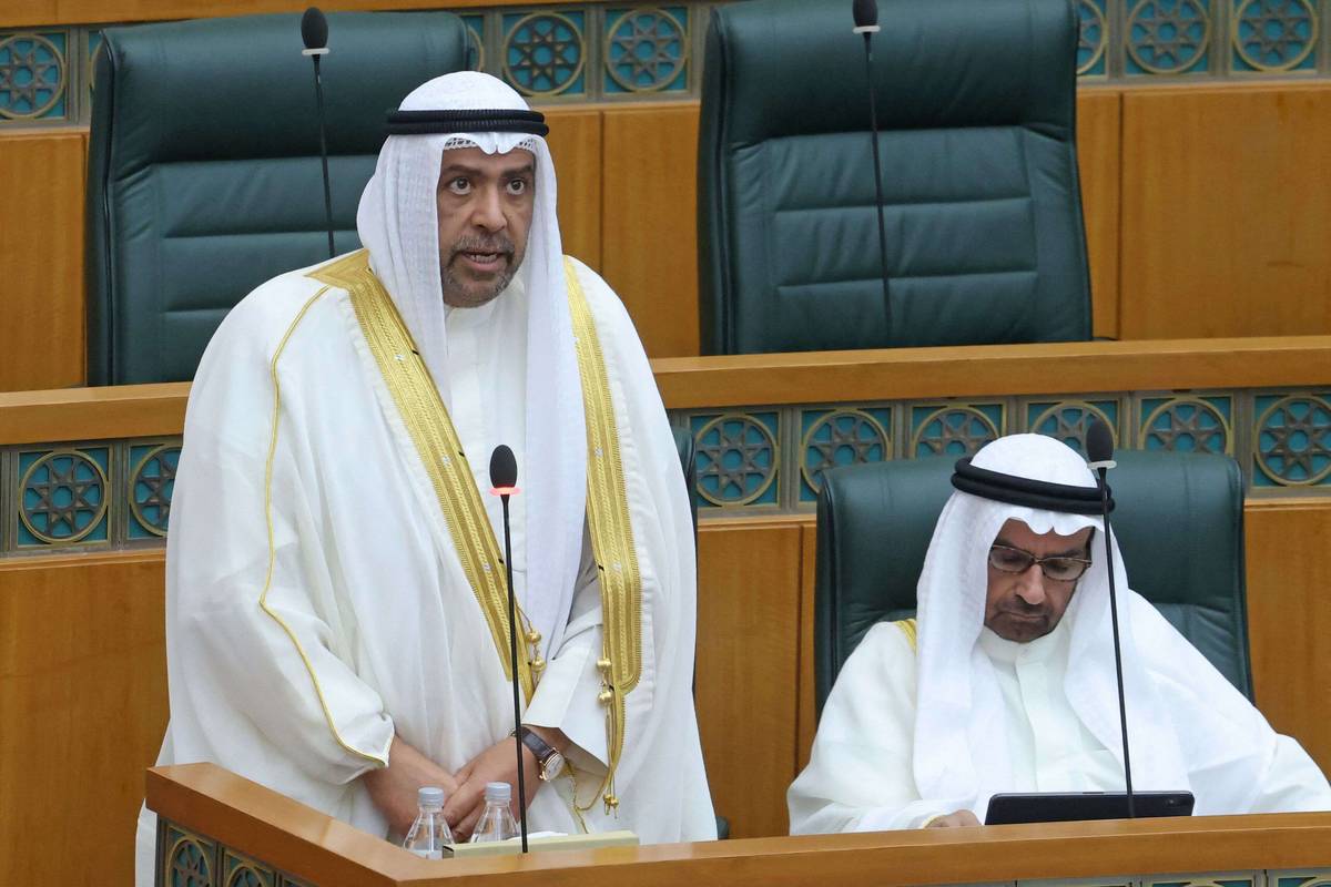 نائب رئيس الوزراء الكويتي ووزير الدفاع الشيخ أحمد الفهد في افتتاح مجلس الأمة
