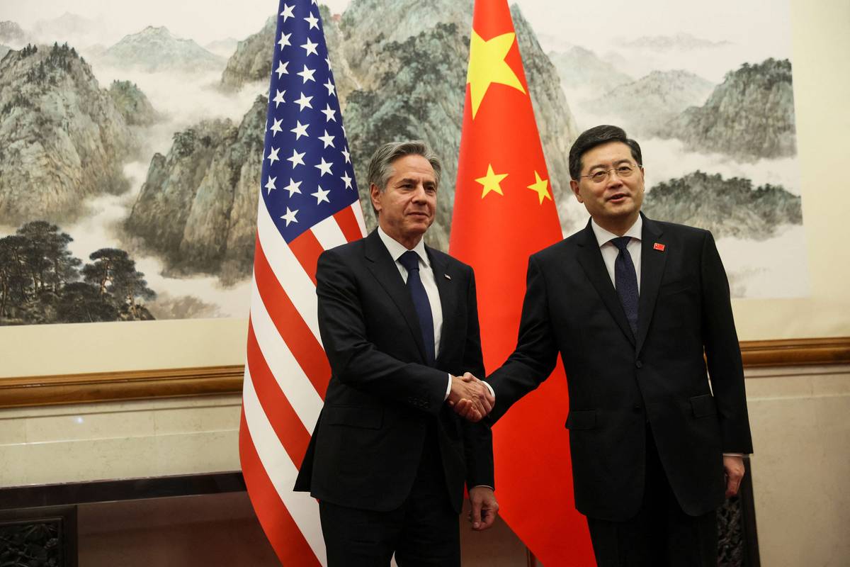 وزيرا الخارجية الأميركي والصيني في بكين